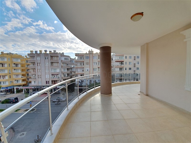 قريبة من البحر - شقة مفروشة - 2 غرفة وصالة - في مهموتلار / الانيا 