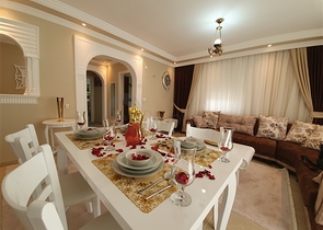 قريبة من البحر - شقة مفروشة - 2 غرفة وصالة - في مهموتلار / الانيا 