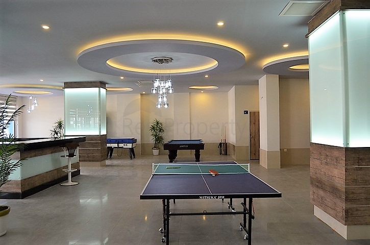 مجمع سكني فاخر - شقة غرفة وصالة - قريبة من البحر -كاستل / الانيا 