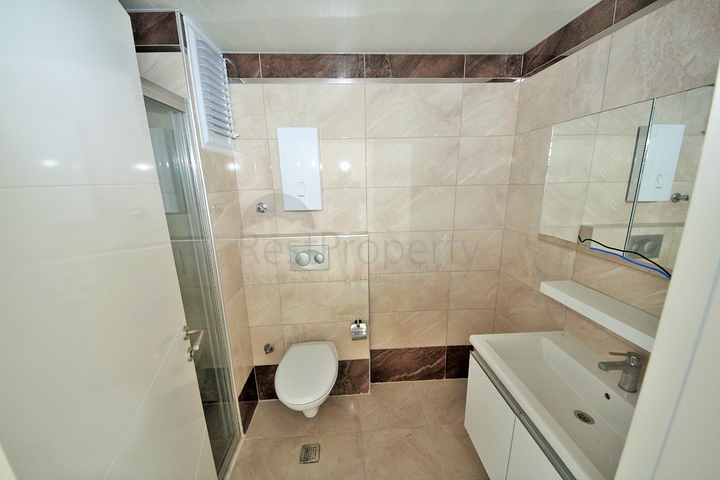 مجمع سكني فاخر - شقة غرفة وصالة - قريبة من البحر -كاستل / الانيا 