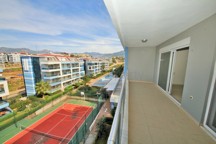 مجمع سكني فاخر - شقة غرفة وصالة - قريبة من البحر -كاستل / الانيا 