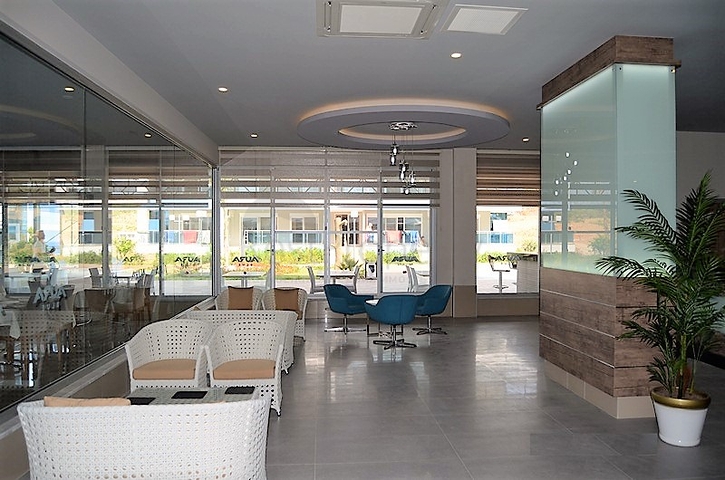 مجمع سكني فاخر - شقة غرفة وصالة - قريبة من البحر -كاستل / الانيا 