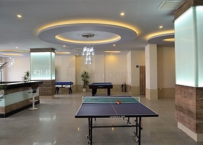 مجمع سكني فاخر - شقة غرفة وصالة - قريبة من البحر -كاستل / الانيا 