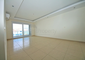 مجمع سكني فاخر - شقة غرفة وصالة - قريبة من البحر -كاستل / الانيا 