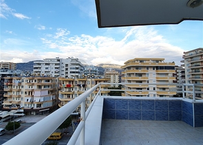 ضمن مجمع اول صف على البحر - بسعر مغر - شقة  3 غرف وصالة - مهموتلار / الانيا 