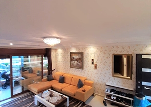 50 متر الى البحر - شقة غرفة وصالة واسعة - ضمن مجمع سكني في اوبا / الانيا 