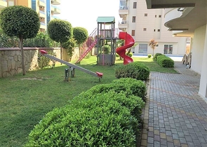 50 متر الى البحر - شقة غرفة وصالة واسعة - ضمن مجمع سكني في اوبا / الانيا 