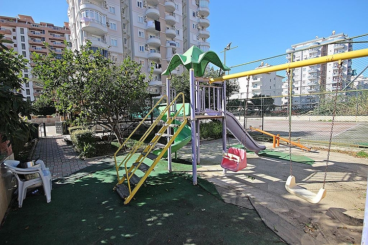 اطلالة بحر - شقة طابق مرتفع - غرفتين وصالة - الانيا 