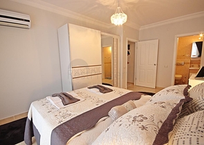 اطلالة بحر - شقة طابق مرتفع - غرفتين وصالة - الانيا 