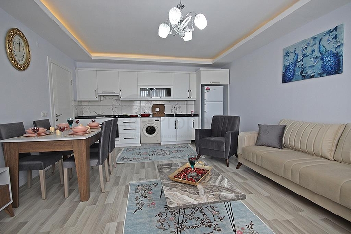 شقة غرفة وصالة مفروشة - ضمن مجمع سكني حديث - مهموتلار / الانيا 