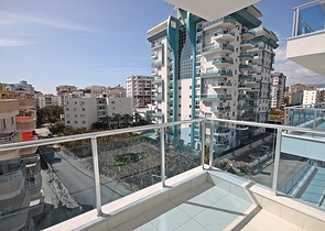 شقة غرفة وصالة مفروشة - ضمن مجمع سكني حديث - مهموتلار / الانيا 