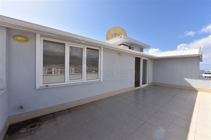 دوبلكس واسعة 250 متر - في منطقة توسمور / الانيا 