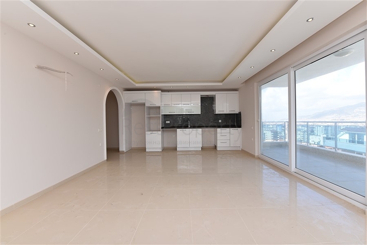 دوبلكس واسعة 250 متر - في منطقة توسمور / الانيا 