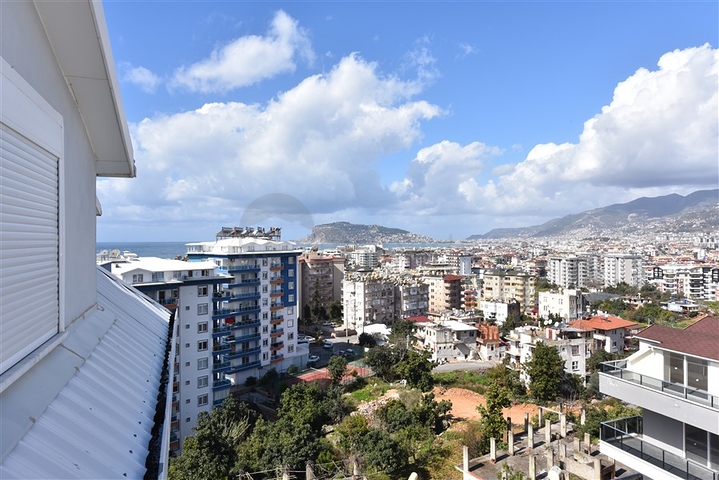 دوبلكس واسعة 250 متر - في منطقة توسمور / الانيا 