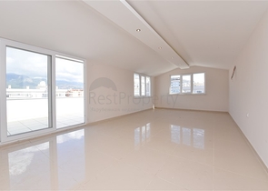 دوبلكس واسعة 250 متر - في منطقة توسمور / الانيا 