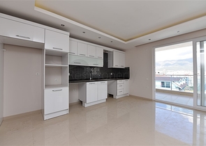 دوبلكس واسعة 250 متر - في منطقة توسمور / الانيا 