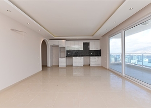 دوبلكس واسعة 250 متر - في منطقة توسمور / الانيا 