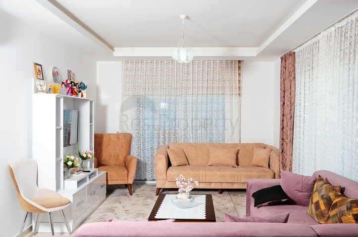 مساحة واسعة - غرفة وصالة مفروشة - مجمع 5 نجوم -في مهموتلار / الانيا 