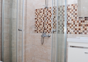 مساحة واسعة - غرفة وصالة مفروشة - مجمع 5 نجوم -في مهموتلار / الانيا 