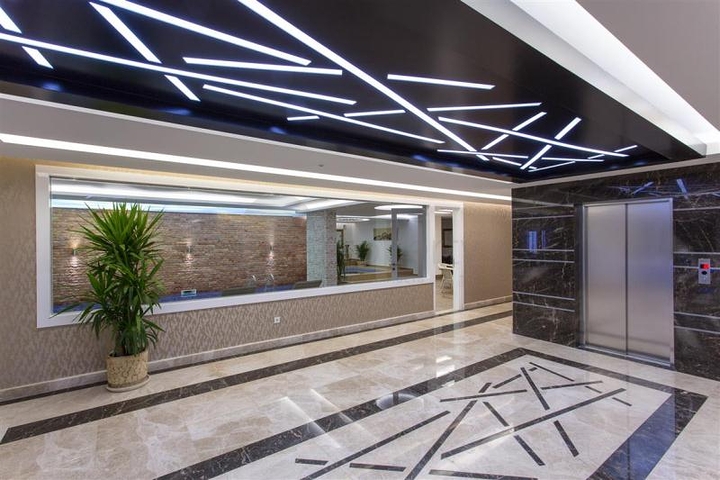 مجمع سكني فاخر - شقة 2 غرفة وصالة - في منطقة اوبا الراقية / الانيا 