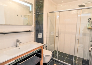 مجمع سكني فاخر - شقة 2 غرفة وصالة - في منطقة اوبا الراقية / الانيا 