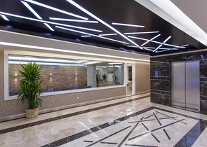 مجمع سكني فاخر - شقة 2 غرفة وصالة - في منطقة اوبا الراقية / الانيا 