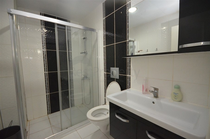 شقة مفروشة - تصميم غرفة وصالة - مجمع سكني قريب من البحر - مهموتلار / الانيا 