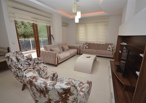 شقة مفروشة - تصميم غرفة وصالة - مجمع سكني قريب من البحر - مهموتلار / الانيا 