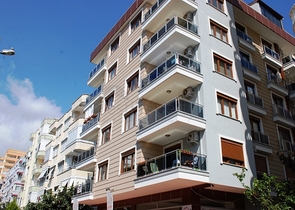 شقة مفروشة - تصميم غرفة وصالة - مجمع سكني قريب من البحر - مهموتلار / الانيا 