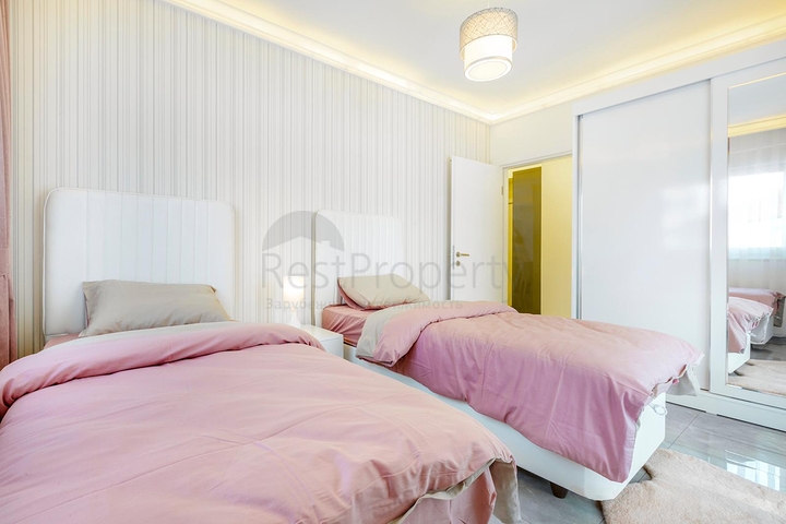 شقة غرفتين وصالة - ضمن مجمع يضم كافة الخدمات - مهموتلار/ الانيا  