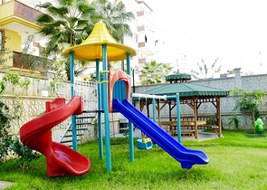 شقة غرفتين وصالة - ضمن مجمع يضم كافة الخدمات - مهموتلار/ الانيا  