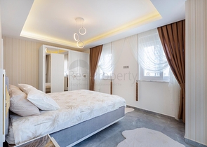 شقة غرفتين وصالة - ضمن مجمع يضم كافة الخدمات - مهموتلار/ الانيا  