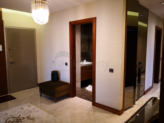 شقة 4 + 1 في مشروع فاخر في أونجالي كونيالتي