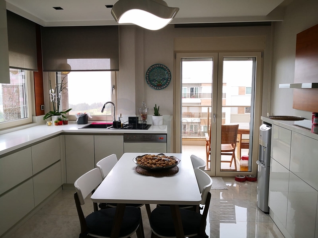 شقة 4 + 1 في مشروع فاخر في أونجالي كونيالتي