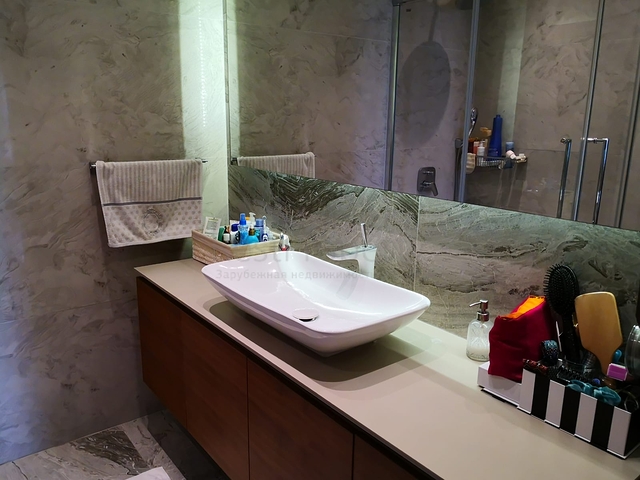 شقة 4 + 1 في مشروع فاخر في أونجالي كونيالتي