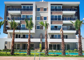 شقة 4 + 1 في مشروع فاخر في أونجالي كونيالتي