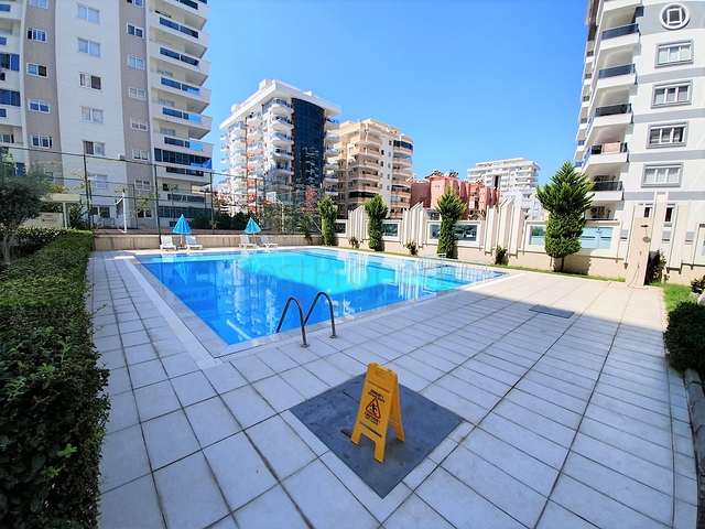 اطلالة بحر - دوبلكس عائلية  - ضمن مجمع سكني - مهموتلار /الانيا 