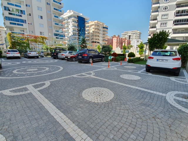 اطلالة بحر - دوبلكس عائلية  - ضمن مجمع سكني - مهموتلار /الانيا 