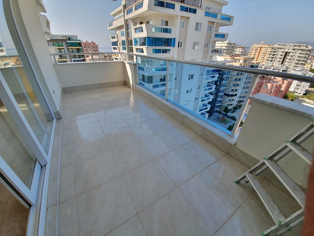 اطلالة بحر - دوبلكس عائلية  - ضمن مجمع سكني - مهموتلار /الانيا 