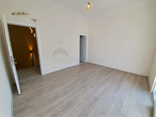 اطلالة بحر - دوبلكس عائلية  - ضمن مجمع سكني - مهموتلار /الانيا 