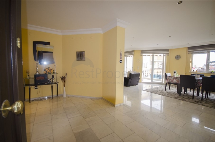 شقة عائلية واسعة - اربع غرف وصالة - في منطقة سكنية هادئة - جيكجلي / الانيا 