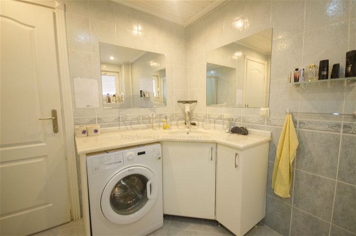 شقة عائلية واسعة - اربع غرف وصالة - في منطقة سكنية هادئة - جيكجلي / الانيا 