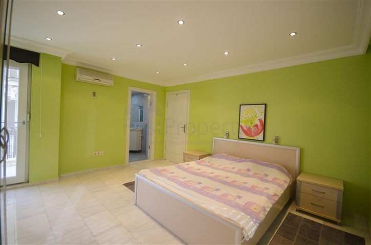 شقة عائلية واسعة - اربع غرف وصالة - في منطقة سكنية هادئة - جيكجلي / الانيا 