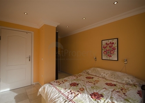 شقة عائلية واسعة - اربع غرف وصالة - في منطقة سكنية هادئة - جيكجلي / الانيا 