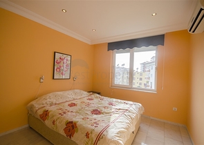 شقة عائلية واسعة - اربع غرف وصالة - في منطقة سكنية هادئة - جيكجلي / الانيا 