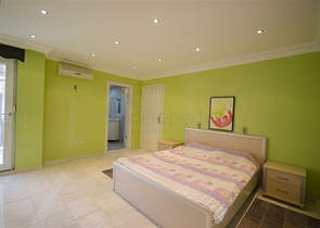 شقة عائلية واسعة - اربع غرف وصالة - في منطقة سكنية هادئة - جيكجلي / الانيا 