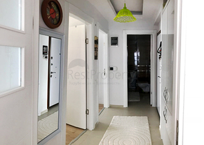 شقة من ثلاث غرف وصالة مع أثاث في ليمان كونيالتي