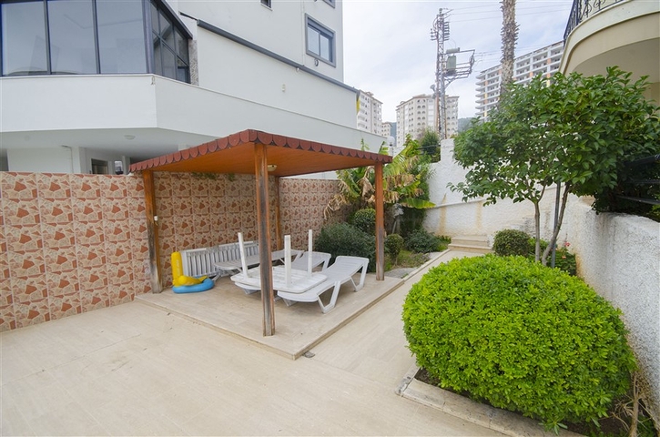 منطقة سكنية هادئة - شقة غرفتين وصالة مفروشة - في جيكجلي / الانيا 