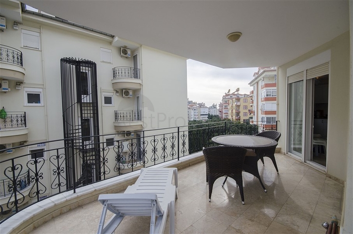 منطقة سكنية هادئة - شقة غرفتين وصالة مفروشة - في جيكجلي / الانيا 