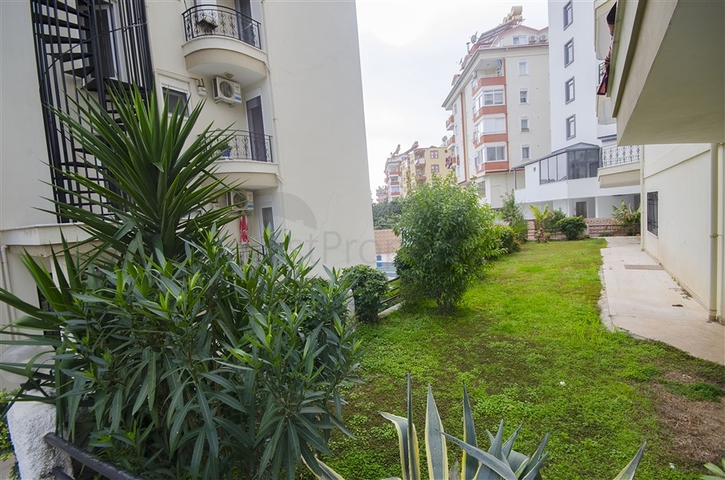 منطقة سكنية هادئة - شقة غرفتين وصالة مفروشة - في جيكجلي / الانيا 